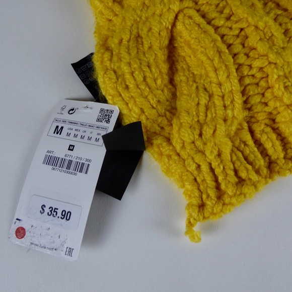 Zara Cable Knit Heavy Scarf w/ Striped Beanie Hat - Picture 4 of 7